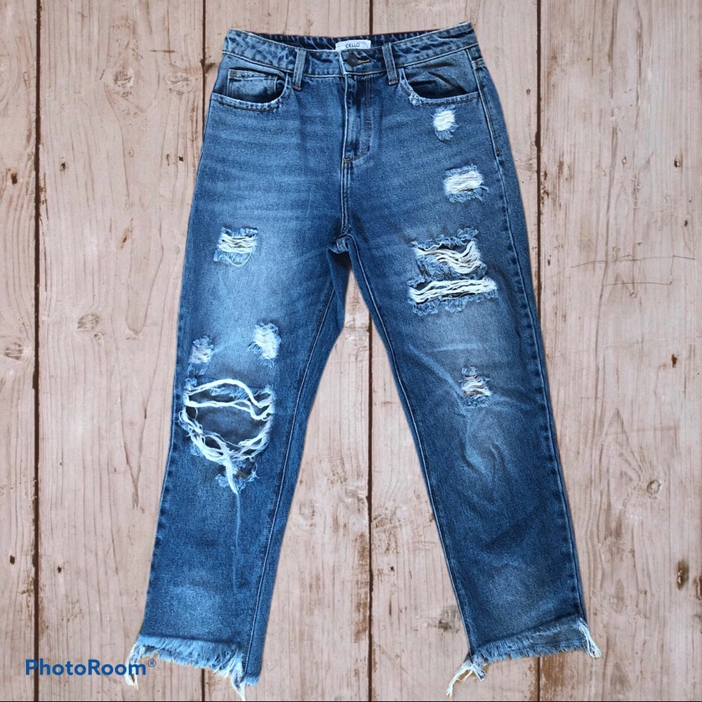 Cello high waisted ripped boyfriend jeans sz 7 EUC